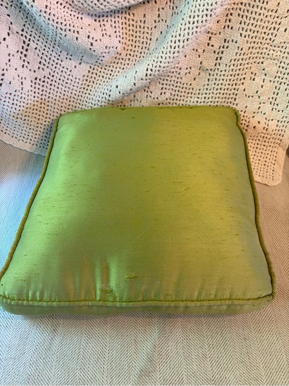 Vintage Floral Needlepoint Accent Pillow in Cream and Green MCM